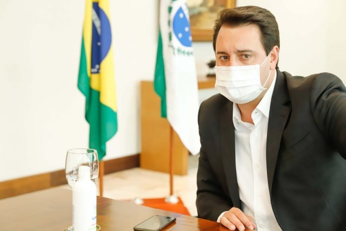 Governador Ratinho Junior assina novo decreto