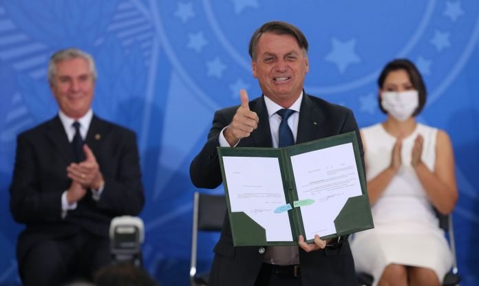 jair_bolsonaro_medida_provisoria_vacinacao_covid-19